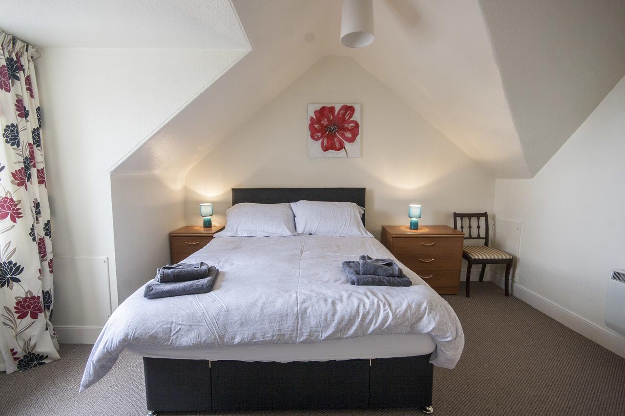 1 Varis Apartments Forres Kültér fotó